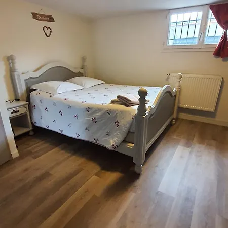 Апартаменты T1 Dans Maison Au Calme