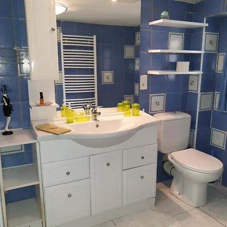 Апартаменты T1 Dans Maison Au Calme *