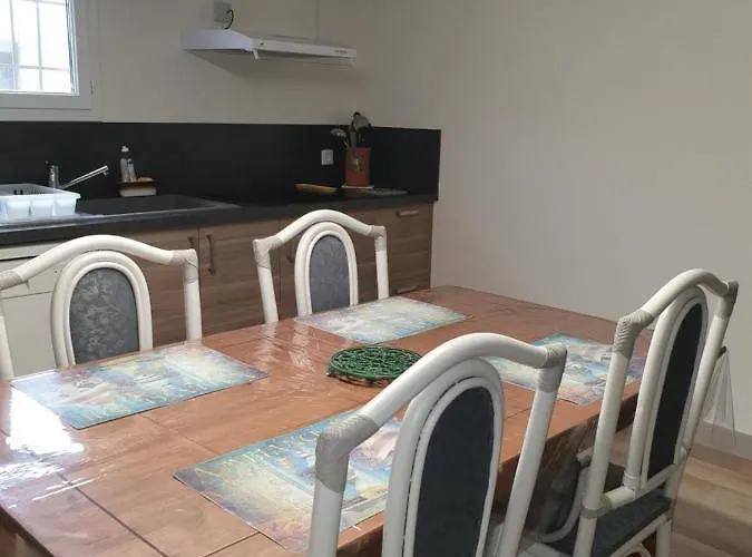 Appartamento T1 Dans Maison Au Calme Réalmont